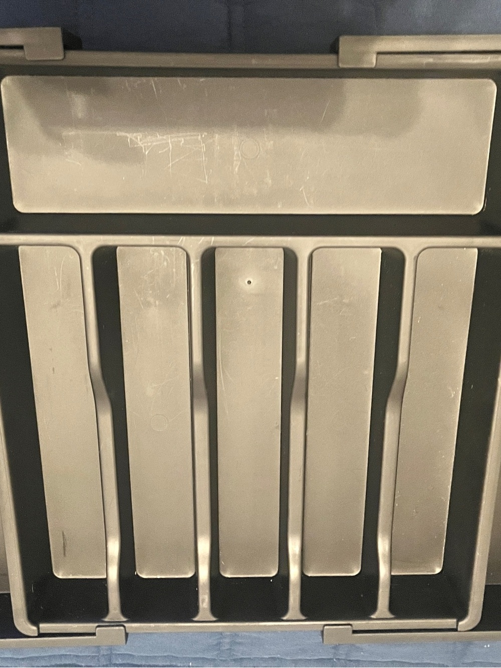 Expandable silverware drawer - Picture 3 of 4